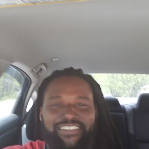 Meet your Posher, Lawrence